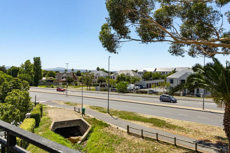 To Let 2 Bedroom Property for Rent in Silver Oaks Western Cape